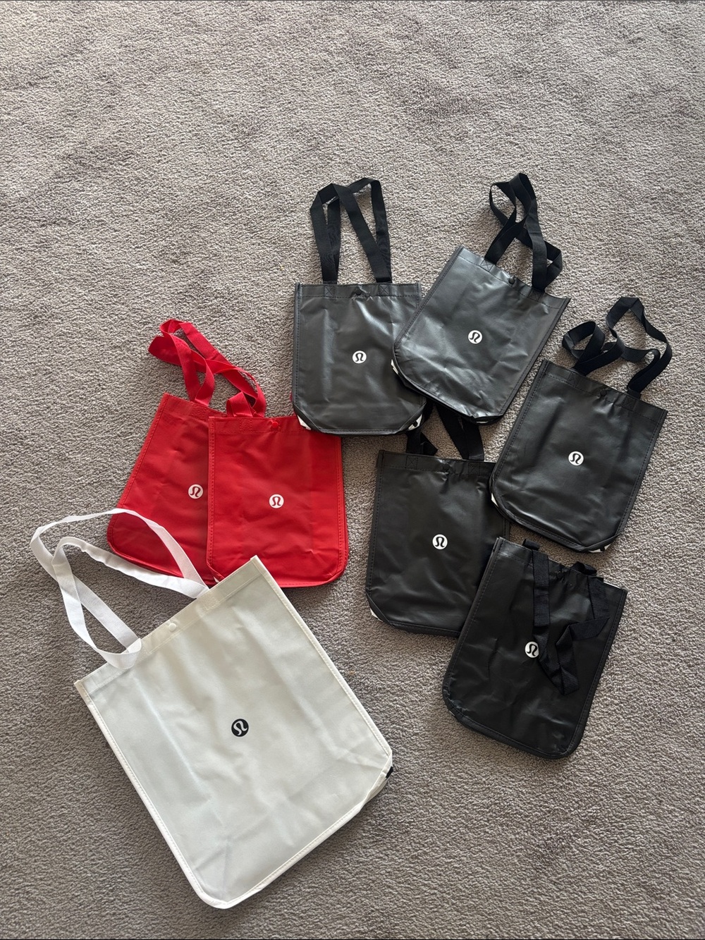NWT！Lululemon Reusable Tote Bags - Black, Red, White